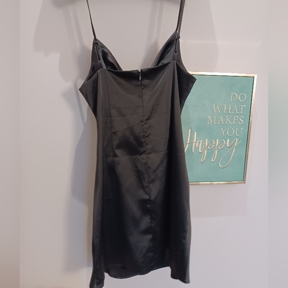 UO Satin dress - Picture 6 of 9